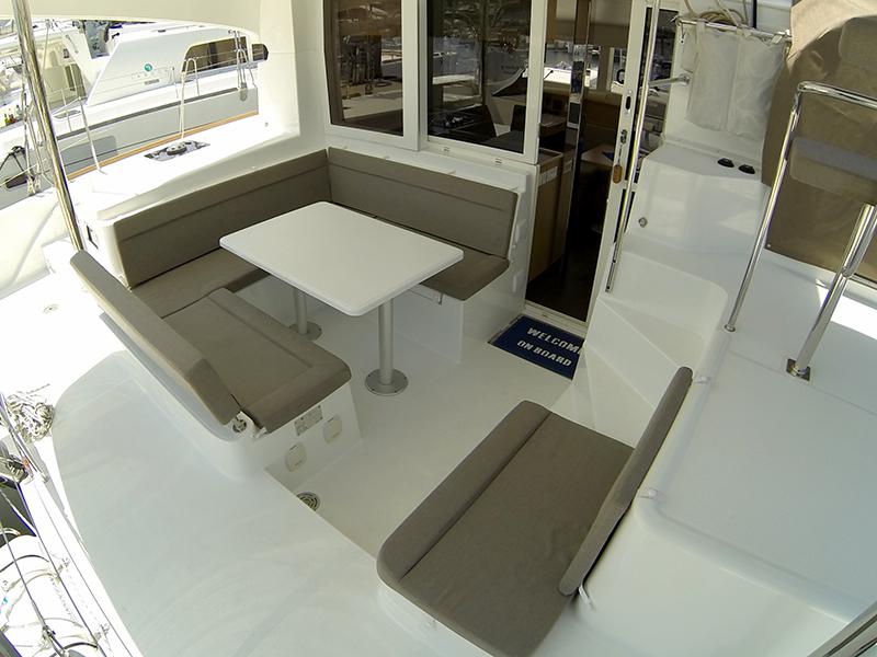 Book yachts online - catamaran - Lagoon 39 - My cat - rent