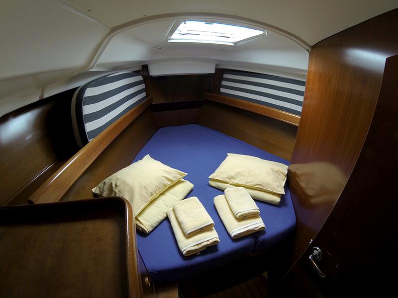 Book yachts online - sailboat - Oceanis Clipper 411 - Ana Maria - rent