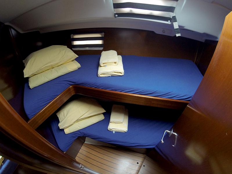 Book yachts online - sailboat - Oceanis Clipper 411 - Ana Maria - rent