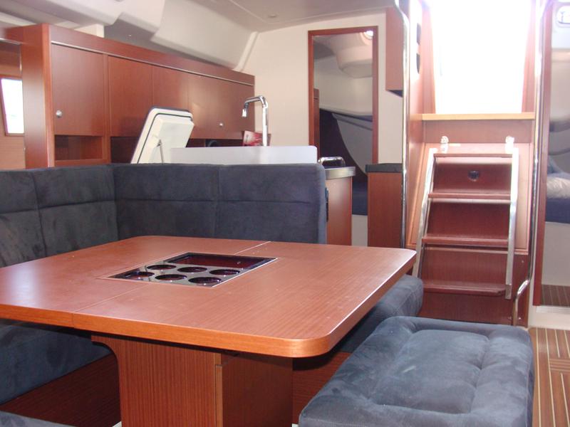 Book yachts online - sailboat - Hanse 455 - HANSE 455 (2017) - ATH - rent