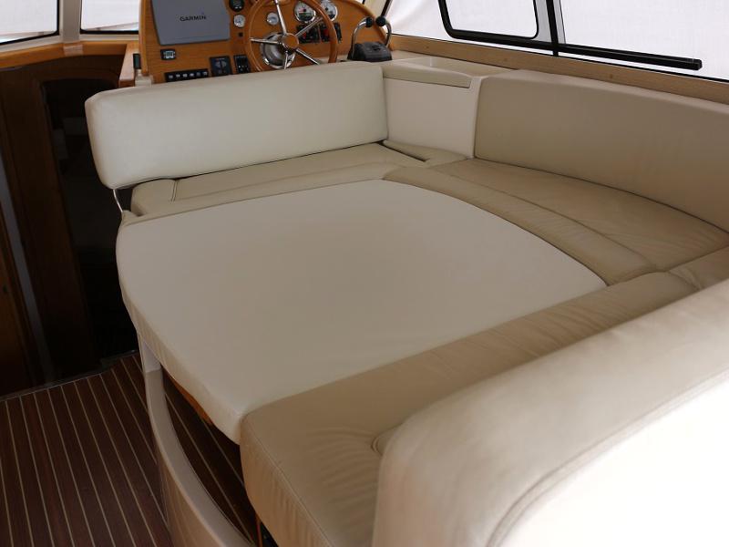 Book yachts online - motorboat - ADRIANA 36 BT (11) - LAVANDA - rent