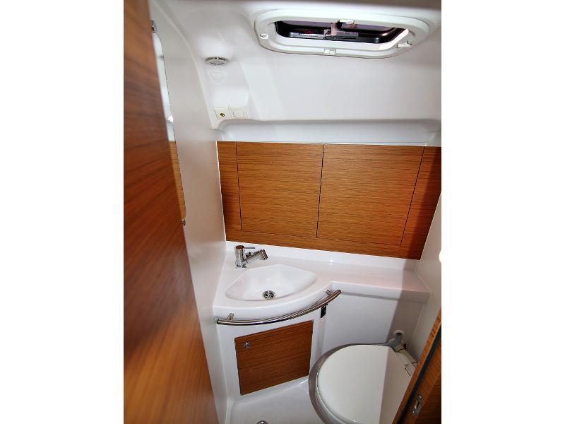 Book yachts online - sailboat - ELAN 40 Impression BT - LYRA - rent
