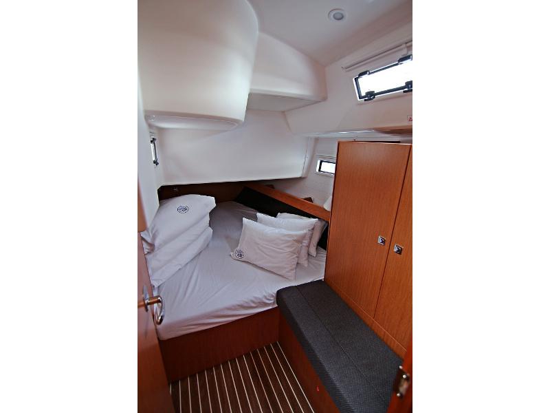 Book yachts online - sailboat - BAVARIA C 41 BT - FEDERICA - rent