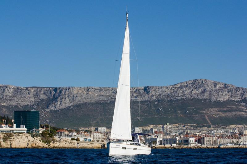 Book yachts online - sailboat - Beneteau Oceanis 38 - ARSEN - rent