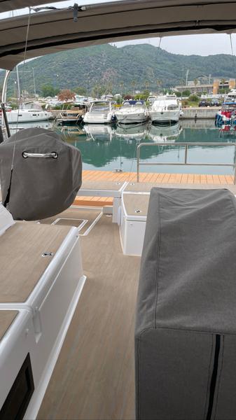 Book yachts online - sailboat - Dufour 470 - Emma - rent