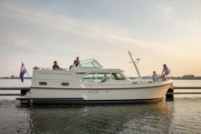 Book yachts online - motorboat - Linssen Grand Sturdy 35.0 AC - Luna Elise - rent