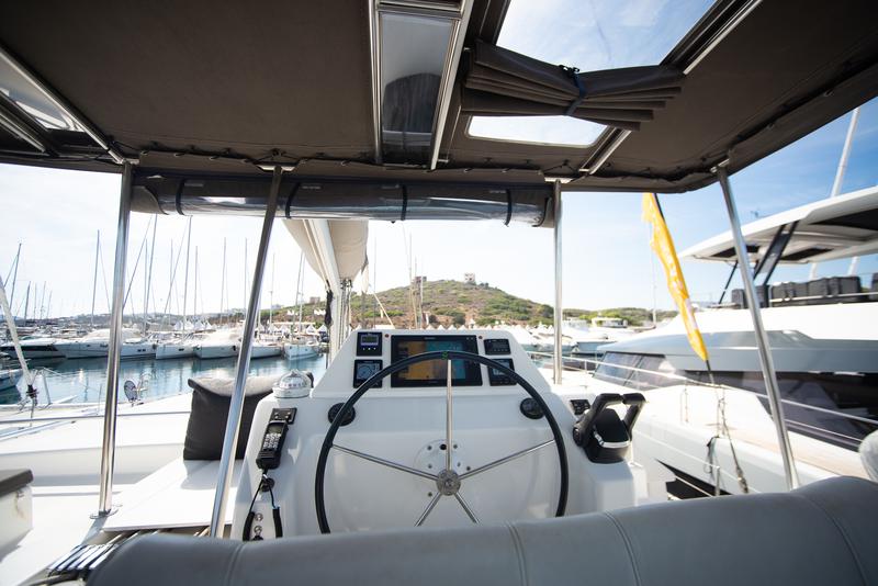 Book yachts online - catamaran - Dufour Catamaran 48 - Orfeas - rent