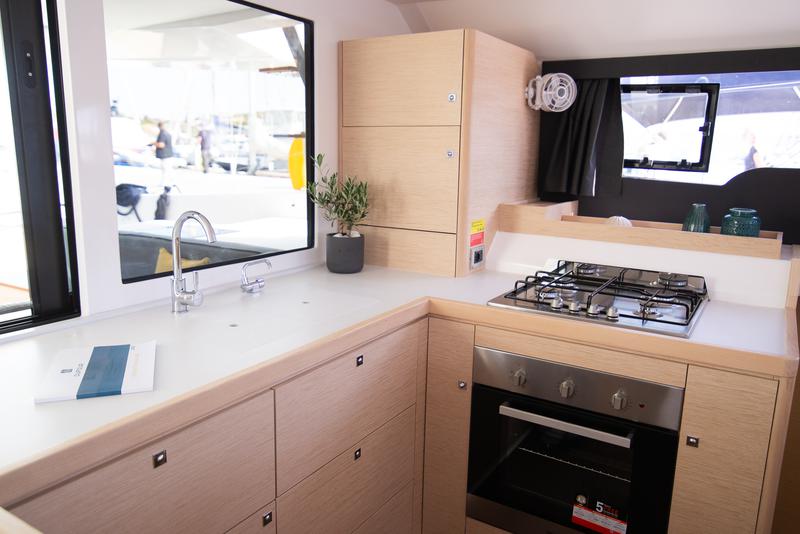 Book yachts online - catamaran - Dufour Catamaran 48 - Orfeas - rent