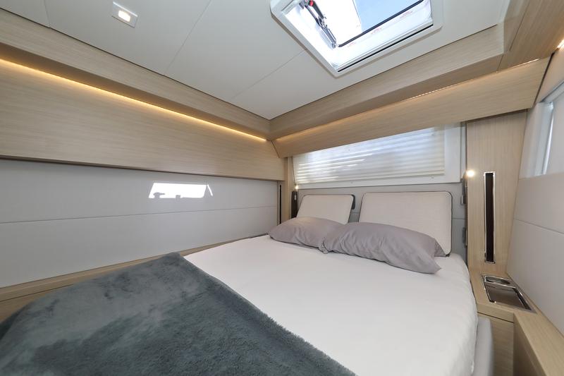 Book yachts online - catamaran - Lagoon 51 - owner version - SERENDIPITY - rent
