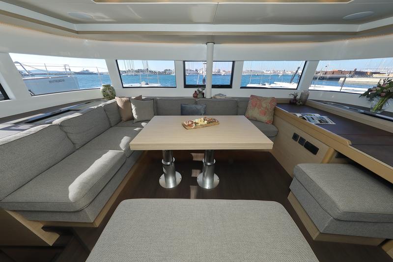 Book yachts online - catamaran - Lagoon 51 - owner version - SERENDIPITY - rent