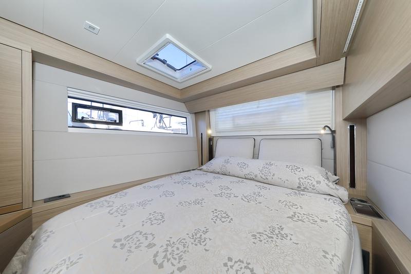 Book yachts online - catamaran - Lagoon 51 - owner version - SERENDIPITY - rent