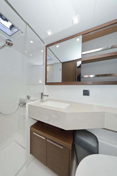 Book yachts online - catamaran - Lagoon 46 - WHY NOT - rent