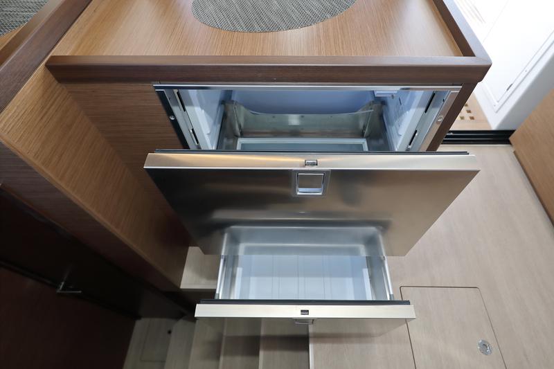 Book yachts online - catamaran - Lagoon 46 - WHY NOT - rent