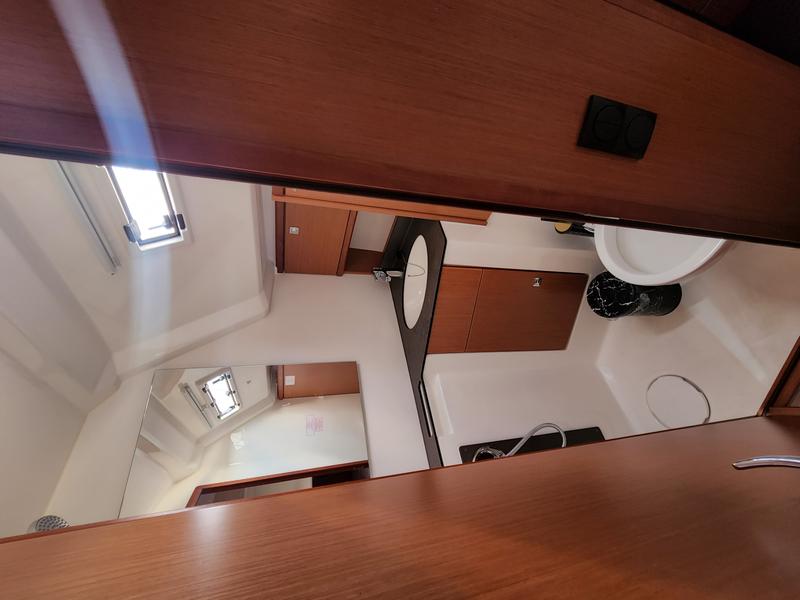 Book yachts online - sailboat - Bavaria Cruiser 46 - Sail Betelgeuse - rent