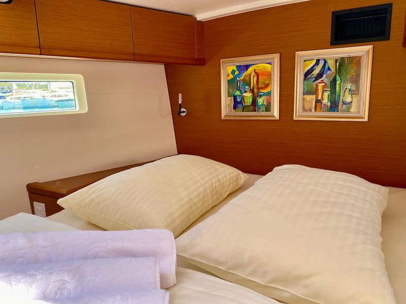 Book yachts online - sailboat - Jeanneau 51 - KATRINA - rent