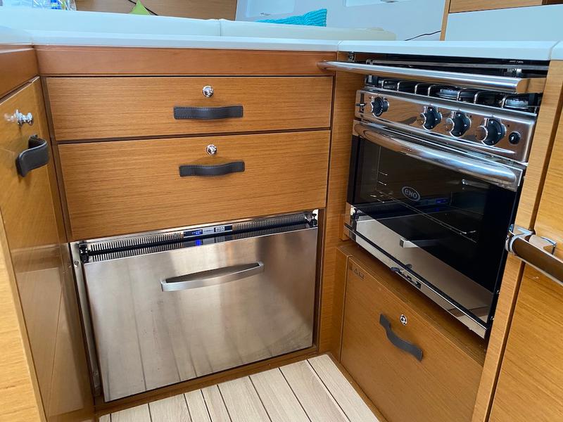 Book yachts online - sailboat - Jeanneau 51 - KATRINA - rent