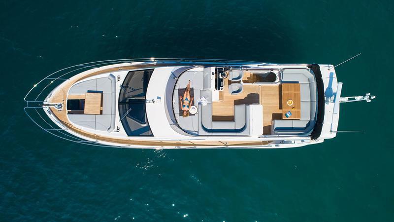 Book yachts online - motorboat - Sunseeker Manhattan 55 (2022) - Apolo - rent
