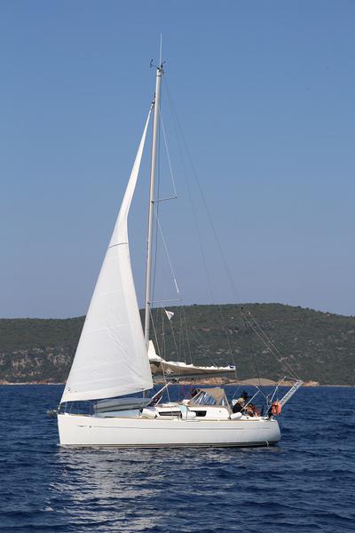 Book yachts online - sailboat - Sun Odyssey 33i - Galateia - rent