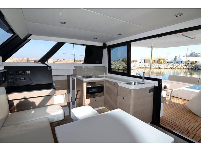 Book yachts online - catamaran - AVENTURA 34 - AVENTURA 34 - rent