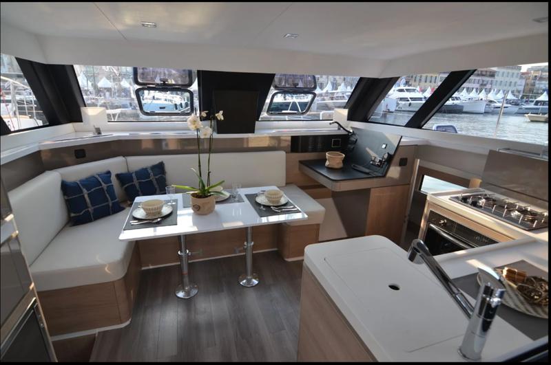 Book yachts online - catamaran - AVENTURA 34 - AVENTURA 34 - rent