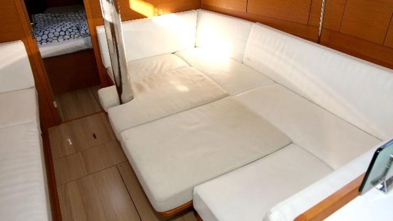 Book yachts online - sailboat - Sun Odyssey 389 - Ace of Spades - rent