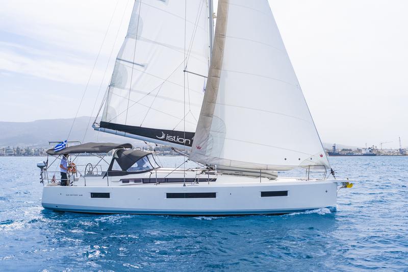 Book yachts online - sailboat - Sun Odyssey 440 - LEFKIPPI  - rent