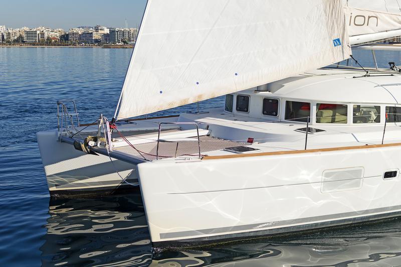 Book yachts online - catamaran - Lagoon 380 S2 - Cataki - rent