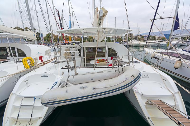 Book yachts online - catamaran - Lagoon 380 S2 - Cataki - rent