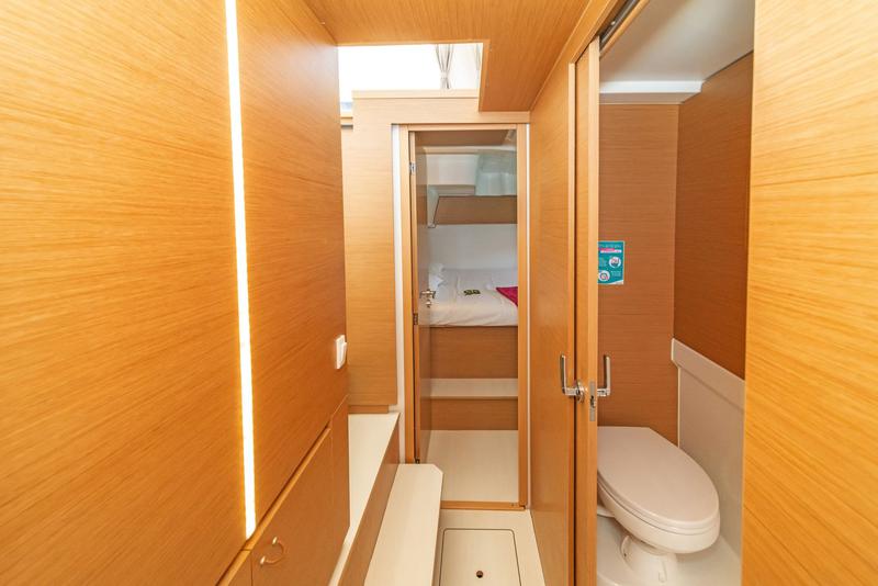 Book yachts online - catamaran - Excess 11 - OKIROI - rent