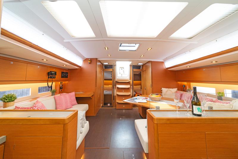 Book yachts online - sailboat - Dufour 530 AC &amp; GEN &amp; WM - DIMPA - rent