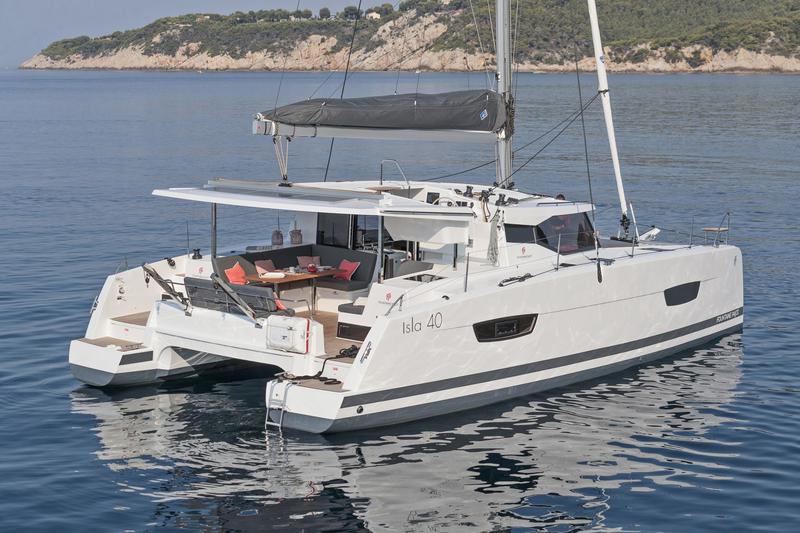 Book yachts online - catamaran - Isla 40 - AIFOS - rent
