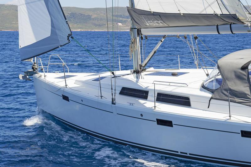 Book yachts online - sailboat - Hanse 415 - Deep Blue - rent