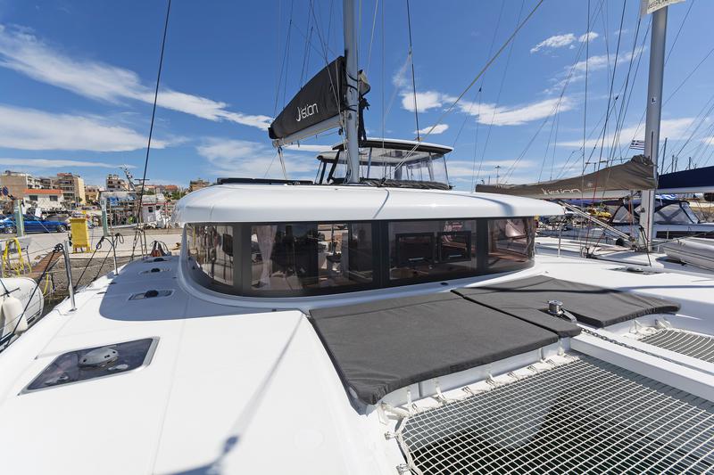 Book yachts online - catamaran - Lagoon 42 A/C &amp; GEN. - BREEZE - rent