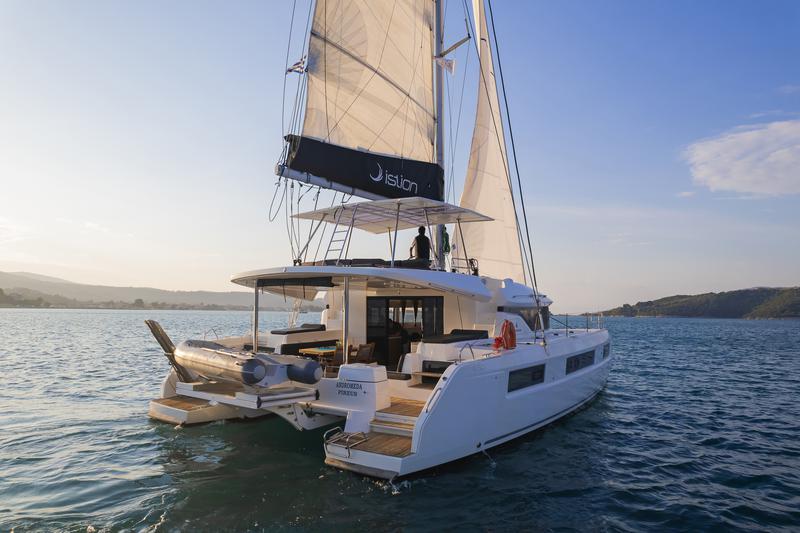 Book yachts online - catamaran - Lagoon 50 A/C &amp; GEN &amp; WM - ANDROMEDA - rent