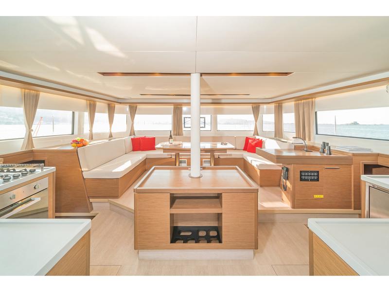 Book yachts online - catamaran - Lagoon 50 A/C &amp; GEN &amp; WM - ANDROMEDA - rent
