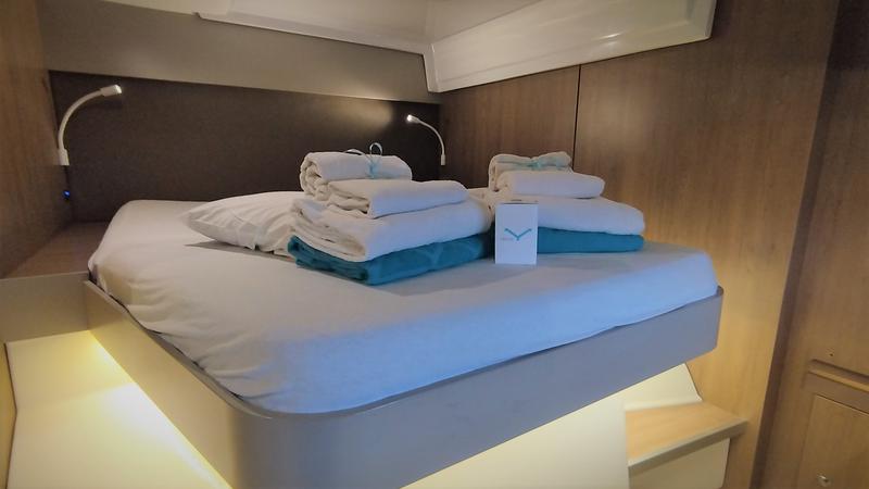 Book yachts online - catamaran - Bali Catspace - Tursiops - rent