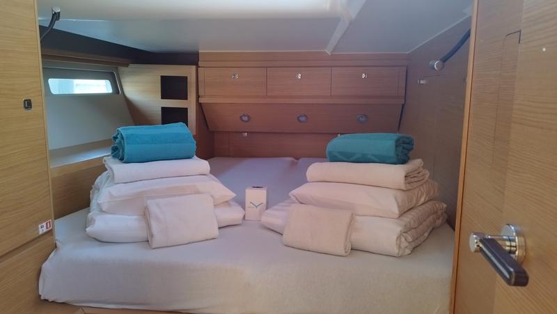 Book yachts online - sailboat - Dufour 56 Exclusive 2019 - Nakupenda - rent