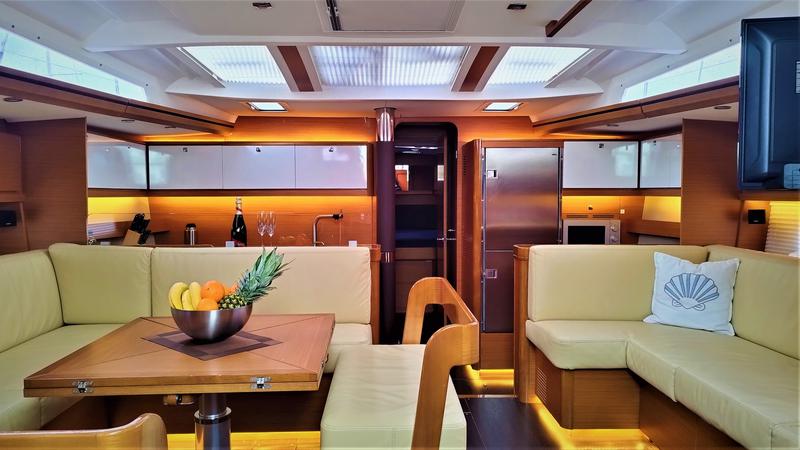 Book yachts online - sailboat - Dufour 56 Exclusive - Morisia - rent