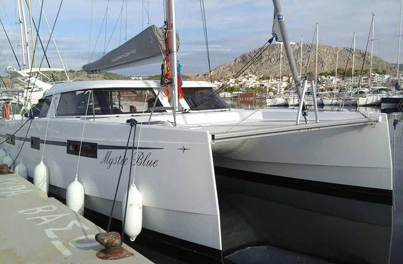 Book yachts online - catamaran - Nautitech 40 Open - Mystic Blue - rent