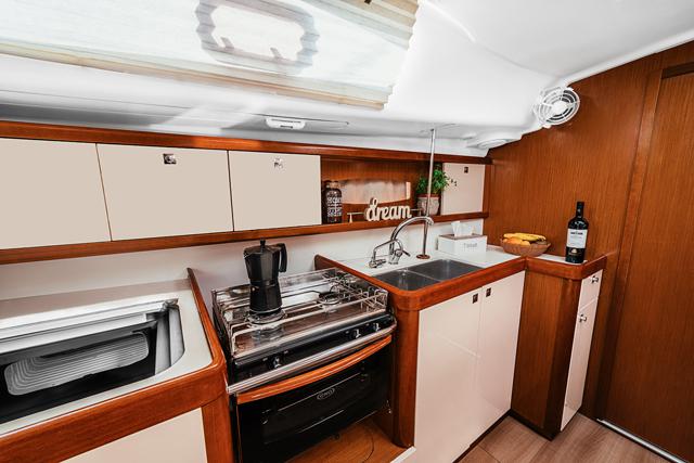 Book yachts online - sailboat - Oceanis 40 - FELIX - Refit 2018 - rent