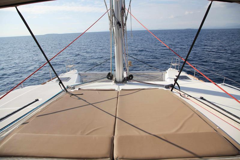Book yachts online - catamaran - Lagoon 450 F - Irida VI - rent