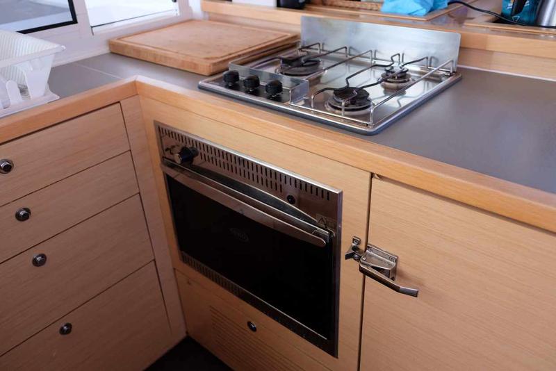 Book yachts online - catamaran - Lagoon 450 F - Irida VI - rent