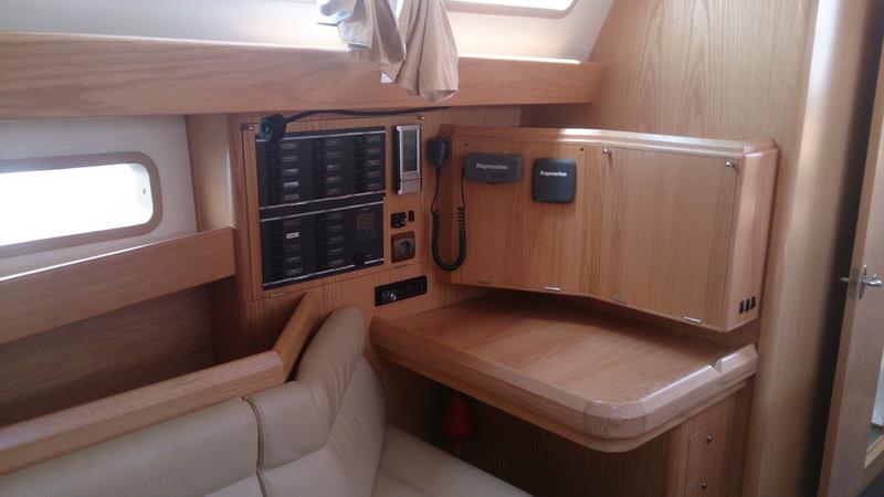 Book yachts online - sailboat - Ovni 395 - Gorgo - rent