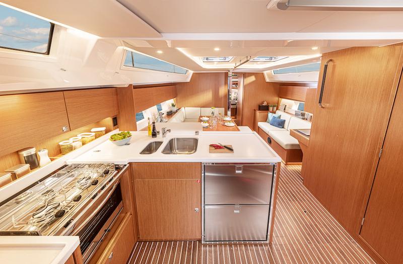 Book yachts online - sailboat - Bavaria C45 Style - Libertas - rent