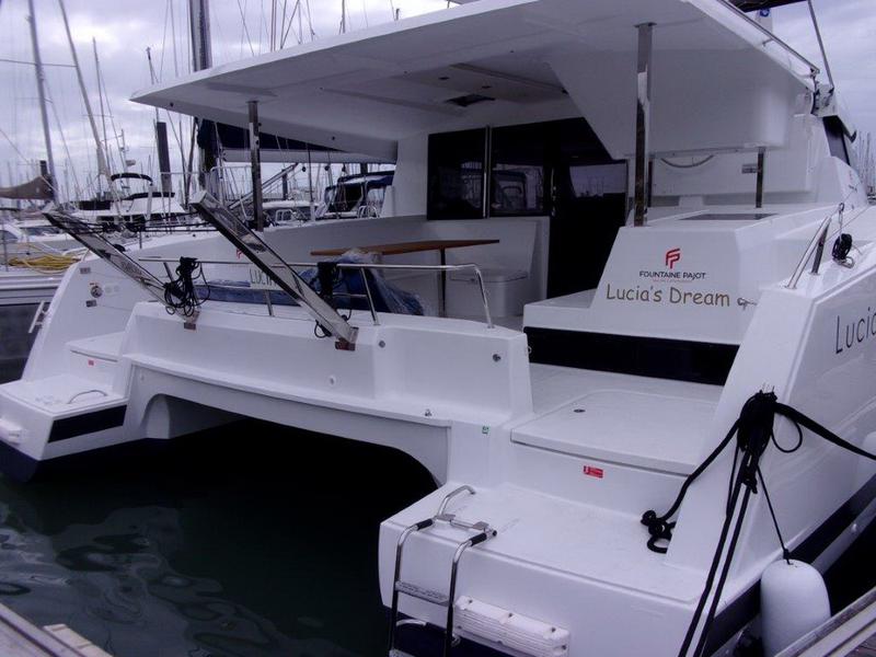 Book yachts online - catamaran - Lucia 40 (4cab./4 hds) - Lucia's Dream - rent