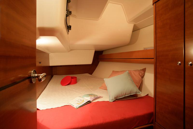 Book yachts online - sailboat - Dufour 405 RM - La Digue - rent
