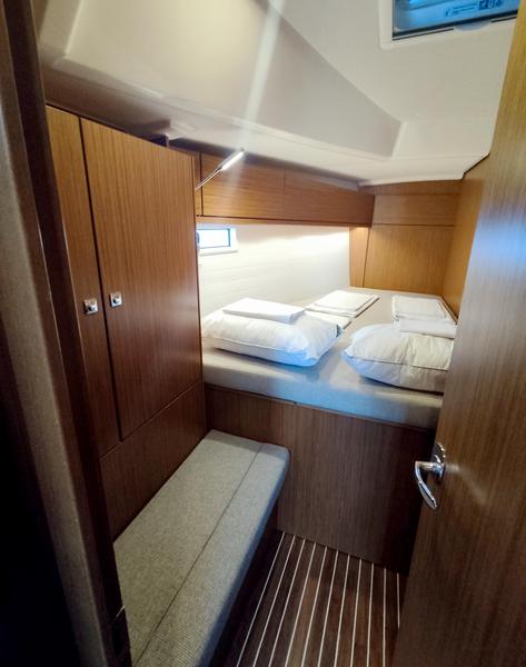 Book yachts online - sailboat - Bavaria Cruiser 46 Style - Io - rent