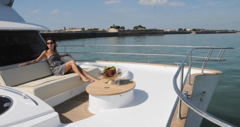 Book yachts online - powercatamaran - Queensland 55 - ACTIUM IV - rent