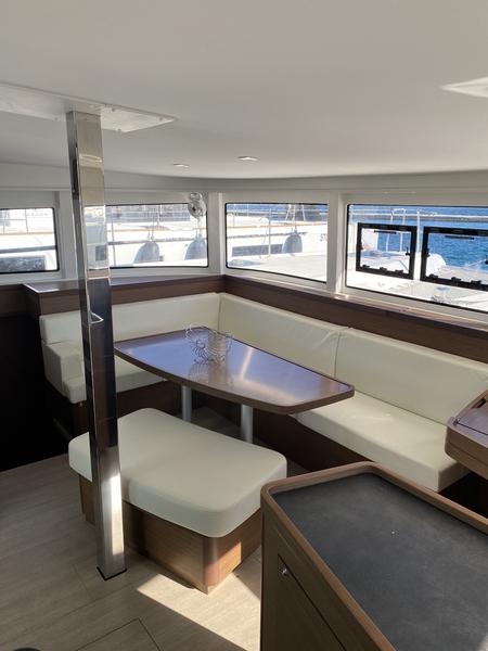 Book yachts online - catamaran - Lagoon 42 - Felis (Inverter, WM) - rent