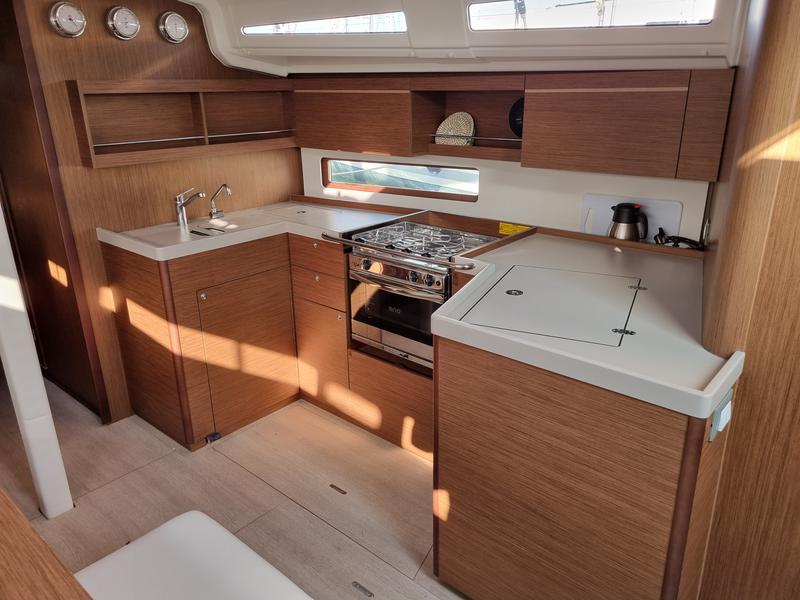 Book yachts online - sailboat - Oceanis 40.1 - Hadar - rent